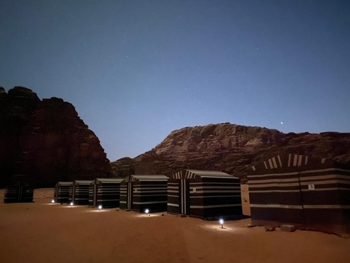Bedouin Memories Camp Hotel Wadi Rum Buitenkant foto